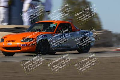 media/Oct-26-2025-CalClub SCCA (Sun) [[8ce1e69566]]/Group 5/Grapevine/